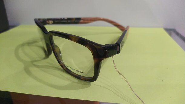 Alexander McQueen 4121 086